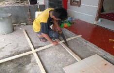 Proses Pembuatan Plang Larangan