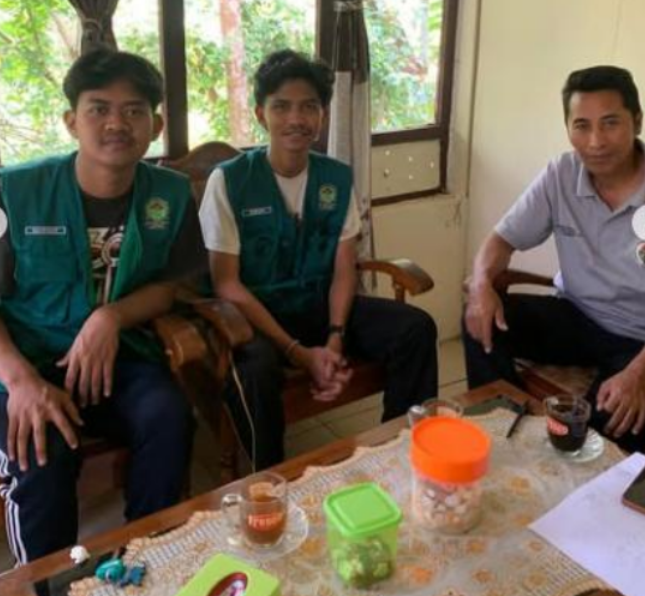 Diskusi Dengan Ketua RW Setempat Terkait Data Untuk IMAP